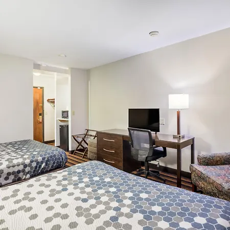 Econo Lodge Milwaukee Airport-2